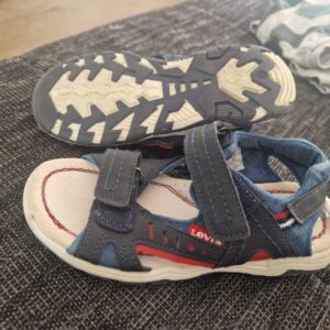 Schuhe 30 Levis