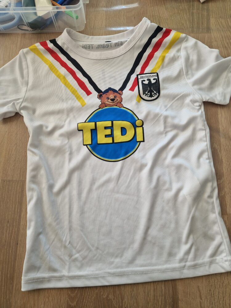 Neu T Shirt 110 116 Fußball