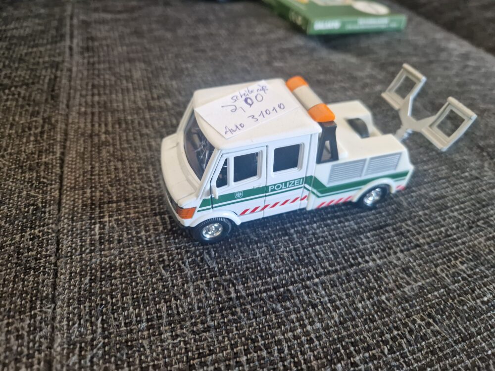 Auto Polizei Frontriss