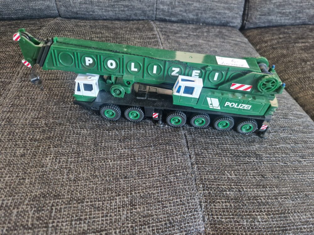 Auto Kran Polizei