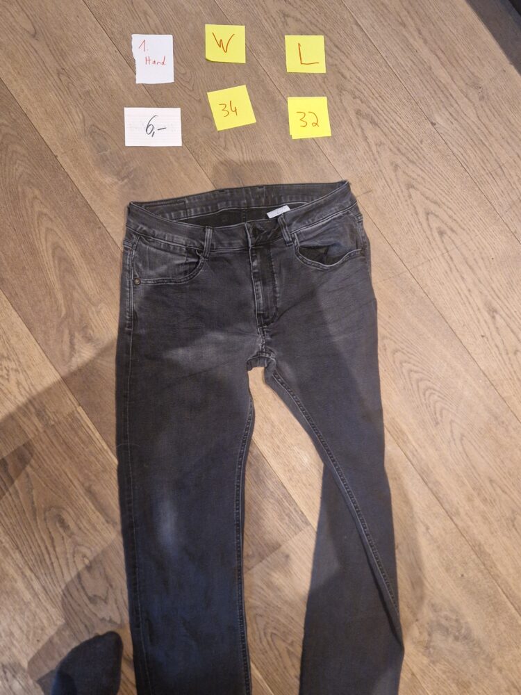 Hose lang W 34 L 32