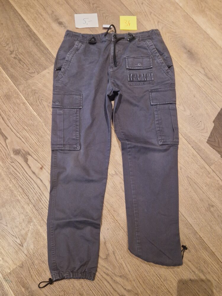 Hose lang 34