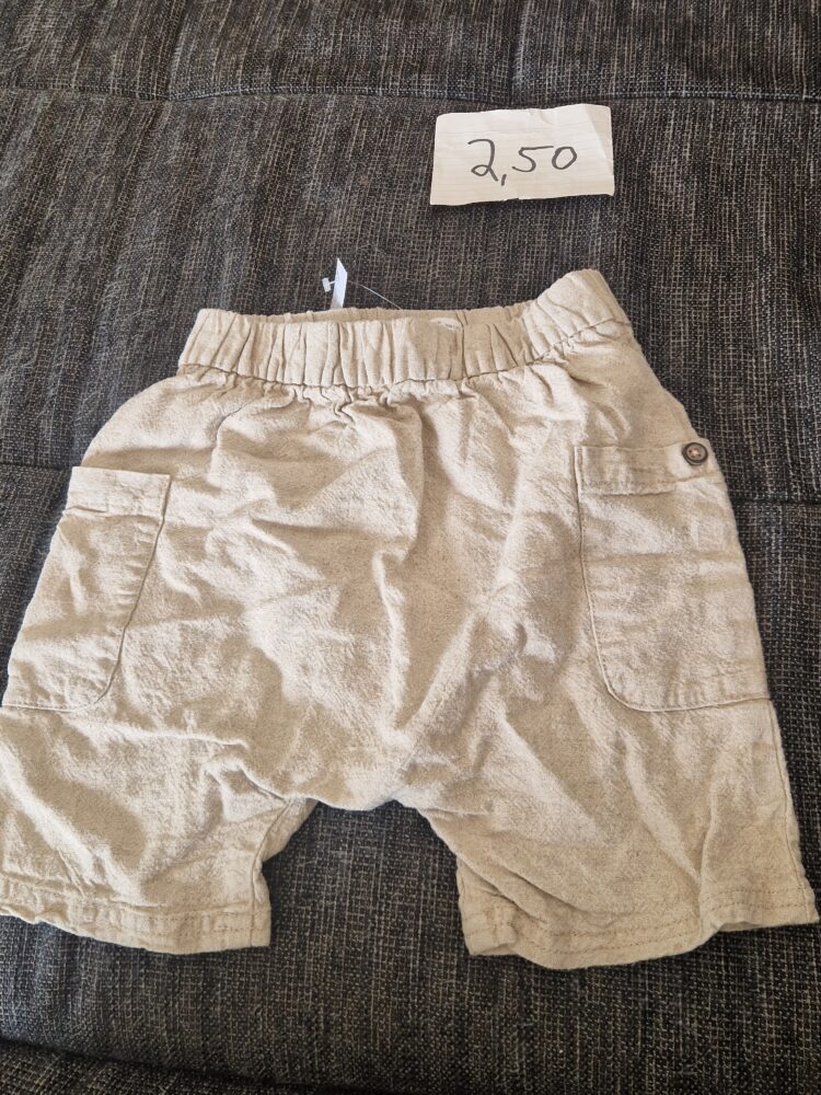 Hose kurz 104 110 reserved