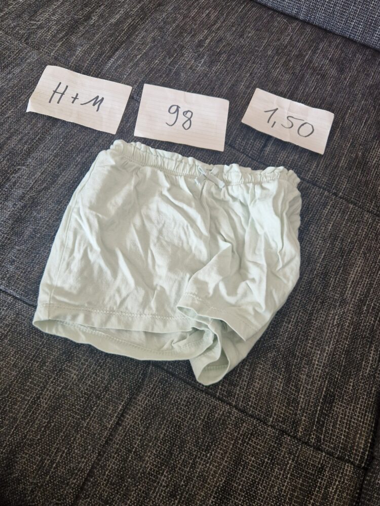 Kurze Hose 98