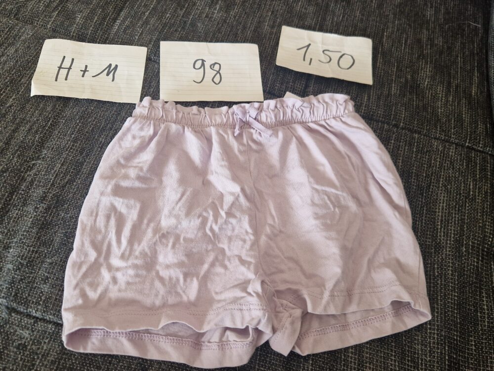 Kurze Hose 98