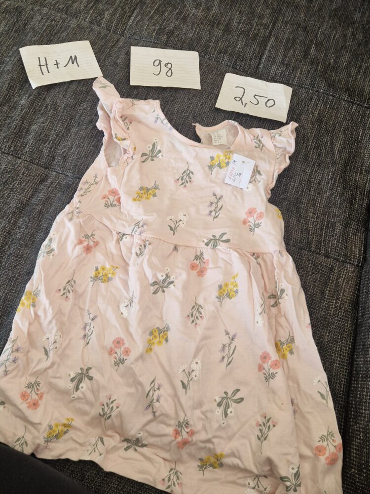 Kleid 98