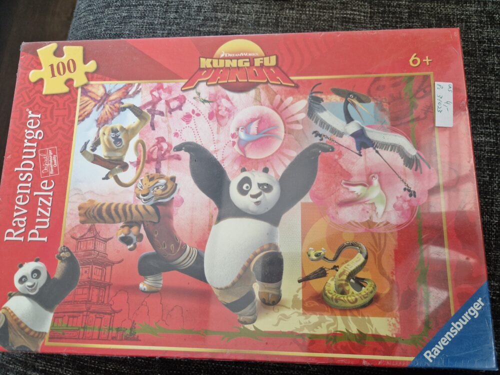 Puzzle Neu 100 Teile Kung Fu Panda