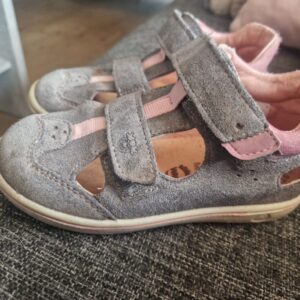 Schuhe 26 breite M