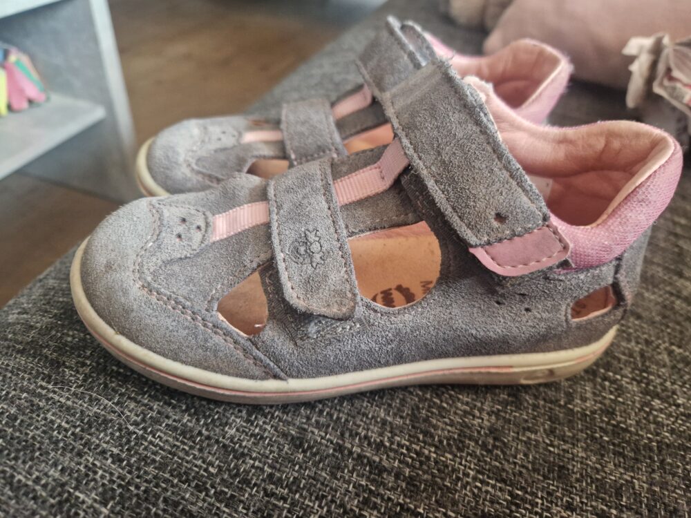 Schuhe 26 breite M