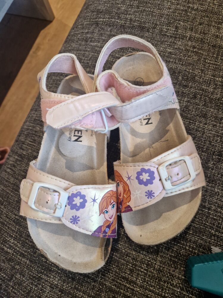 Schuhe 29 Sandalen