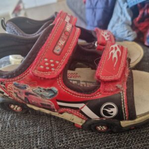 Schuhe 30
