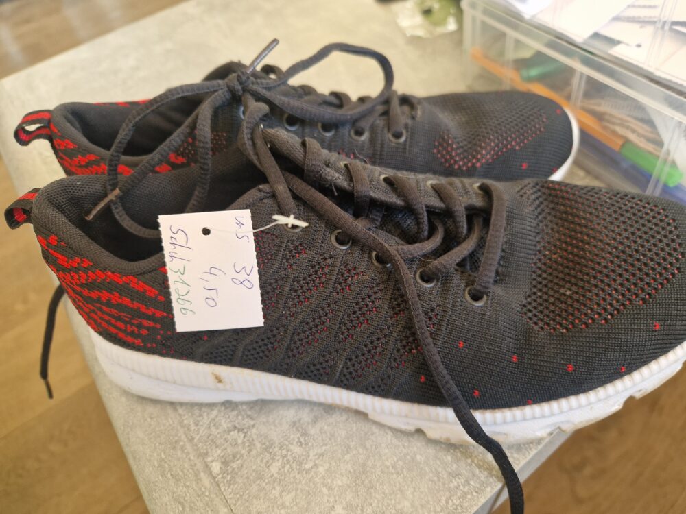 Schuhe 38