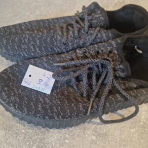 Schuhe 42