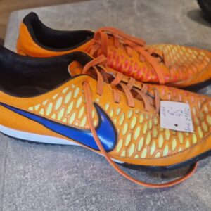 Schuhe Nike Sportschuhe 42
