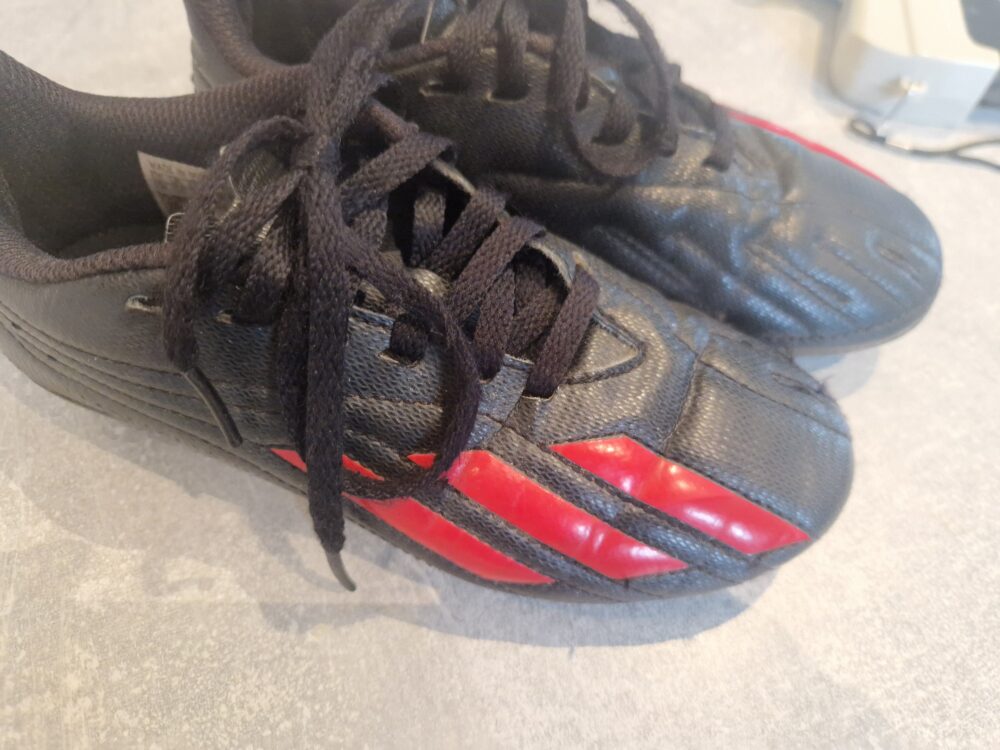 Schuhe Fußballschuhe Stollenschuhe 30 31