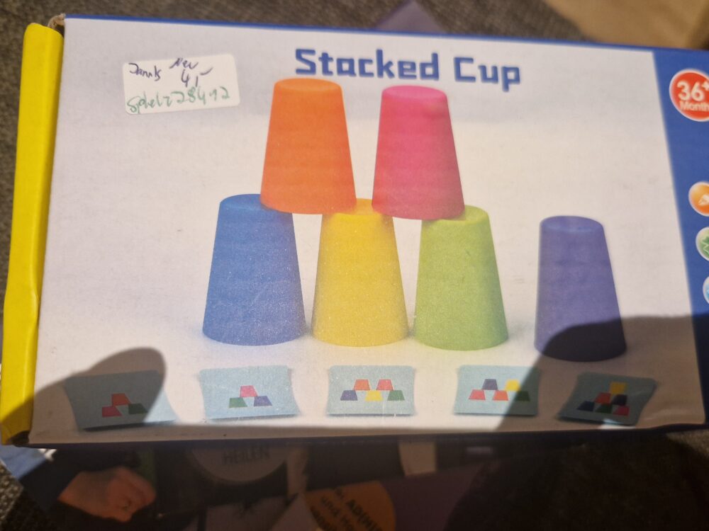 Spielzeug Spielbecher Neu