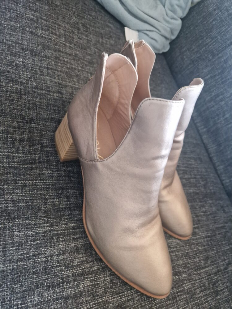 Schuhe 40